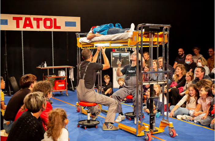 festival de bouche à oreille jura orgelet festival-jura concerts spectacles agenda programmation atelier jura local orgelet arinthod petite montagne tourisme lacs chorale rock funk vocal théâtre de rue cirque clown animations bénévoles bénévolat musique juillet 2025 été