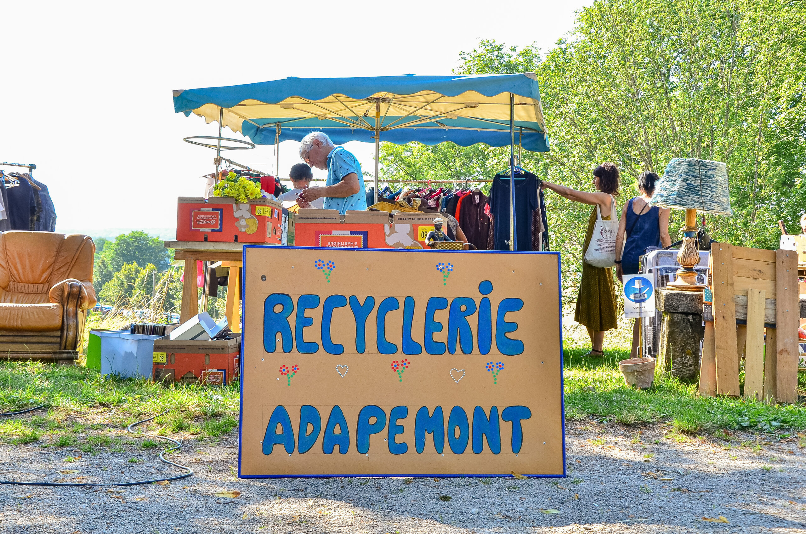 festival de bouche à oreille jura orgelet festival-jura concerts spectacles agenda programmation atelier jura local orgelet arinthod petite montagne tourisme lacs chorale rock funk vocal théâtre de rue cirque clown animations bénévoles bénévolat musique juillet 2025 été